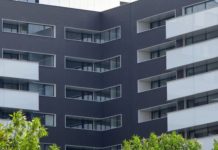 Umowa kupna nieruchomości w rodzinie