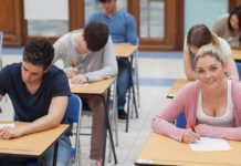 Szkoły: Uczniowie wracają do nauki stacjonarnej