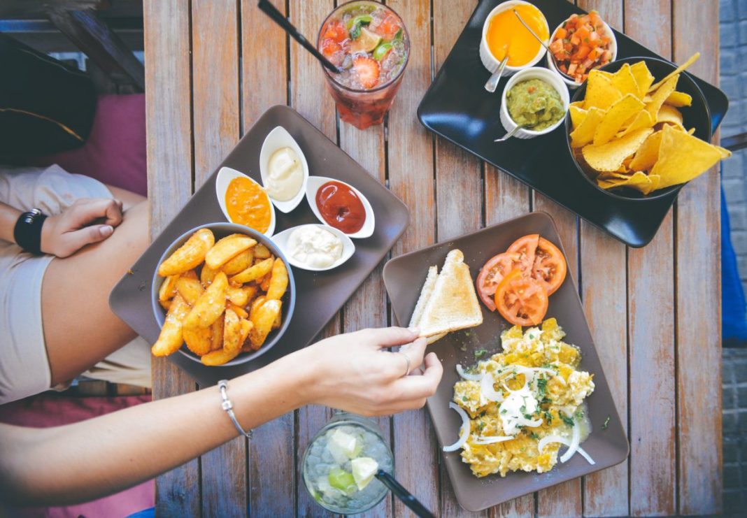 food-salad-restaurant-person-1