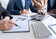Stopa bezrobocia w październiku br. wyniosła 4,9 proc.