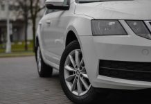 Do 31 maja 2026 r. zostaje przedłużony niższy VAT i akcyza na paliwa silnikowe